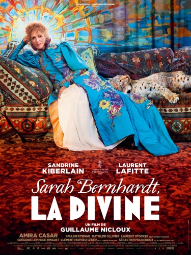 cinéma,critique,film,sarah bernhardt la divine,sandrine kiberlain,guillaume nicloux,amira xasar,laurent lafitte,grégoire leprince-ringuet,pauline etienne